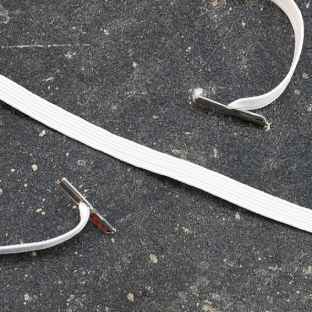 Gumka introligatorska płaska 310 mm z dwoma metalowymi zakuwkami, kolor biały 