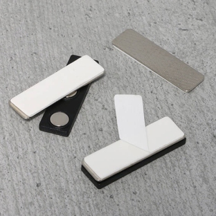 Zatrzask magnetyczny do etui na identyfikatory, samoprzylepny 45 x 13 mm  |  