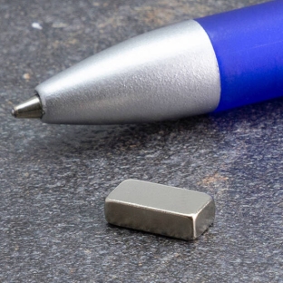 Magnesy neodymowe sztabkowe, niklowane 10 x 5 mm | 3 mm