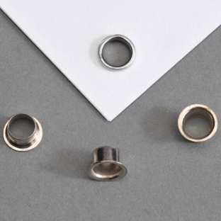 Oczka na papier zbliżony typu 8E - 5,4mm - 3,3mm  | niklowany 