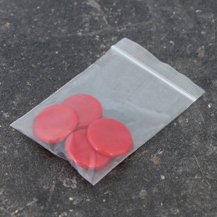 Pinezki, ø = 30 mm, kolor czerwony, 4 szt. w torebce strunowej (1 torebka) 