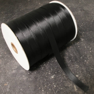 Tasiemka satynowa, 15 mm, kolor czarny (300 m na szpuli) 