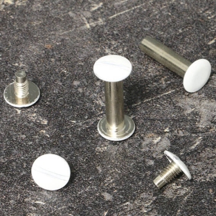 Śruby introligatorskie, kolor biały, metalowe 20 mm