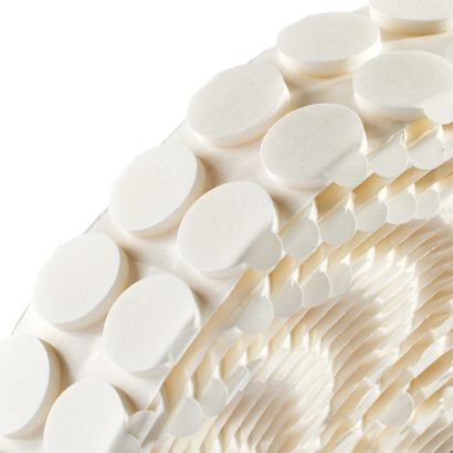 Krążki samoprzylepne z taśmy pinakowej, grubość 3 mm, klej trwały/trwały 20 mm | 1.000 STK