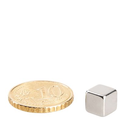 Magnesy neodymowe sześciany, niklowane 7 x 7 x 7 mm
